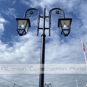 Shtylla per ndricimin e rrugeve model antik Shtylla per ndricimin e rrugeve model antik